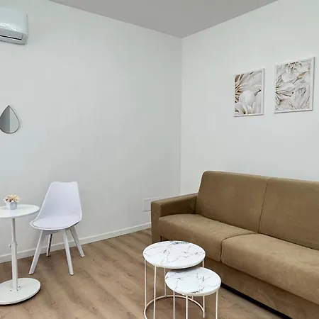 Apartman Lou's *